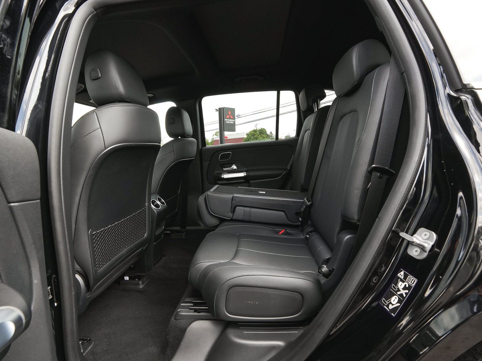 Used 2023 Mercedes-Benz EQB 300 4MATIC w/ Pinnacle Package image 40