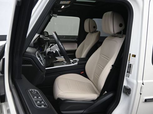 Used 2021 Mercedes-Benz G 550 image 21