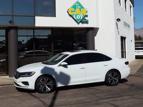 Used 2022 Volkswagen Passat 2.0T SE image 7