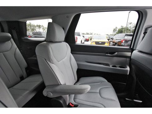 Used 2024 Hyundai Palisade SEL FWD image 14