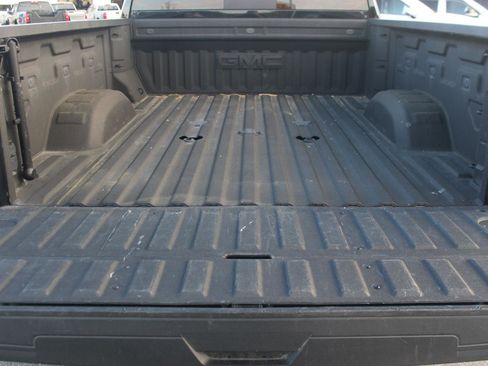 Used 2023 GMC Sierra 2500 SLE w/ SLE Value Package; AWD/4WD image 14