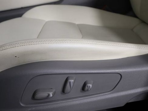 Used 2021 Cadillac XT5 Premium Luxury w/ LPO, Floor Liner Package FWD image 23