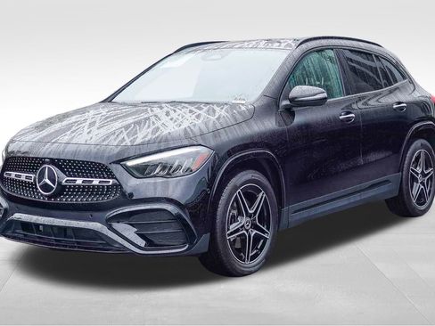 Certified 2025 Mercedes-Benz GLA 250 image 3