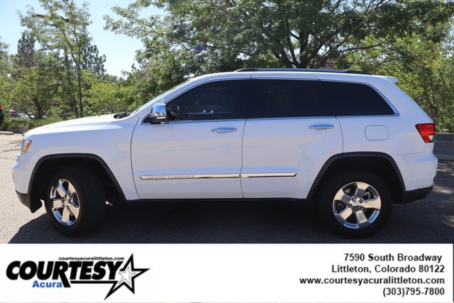 Used 2013 Jeep Grand Cherokee Limited AWD/4WD image 3