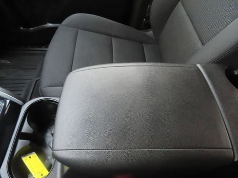 Used 2023 Chevrolet Colorado LT w/ LT Convenience Package II image 36