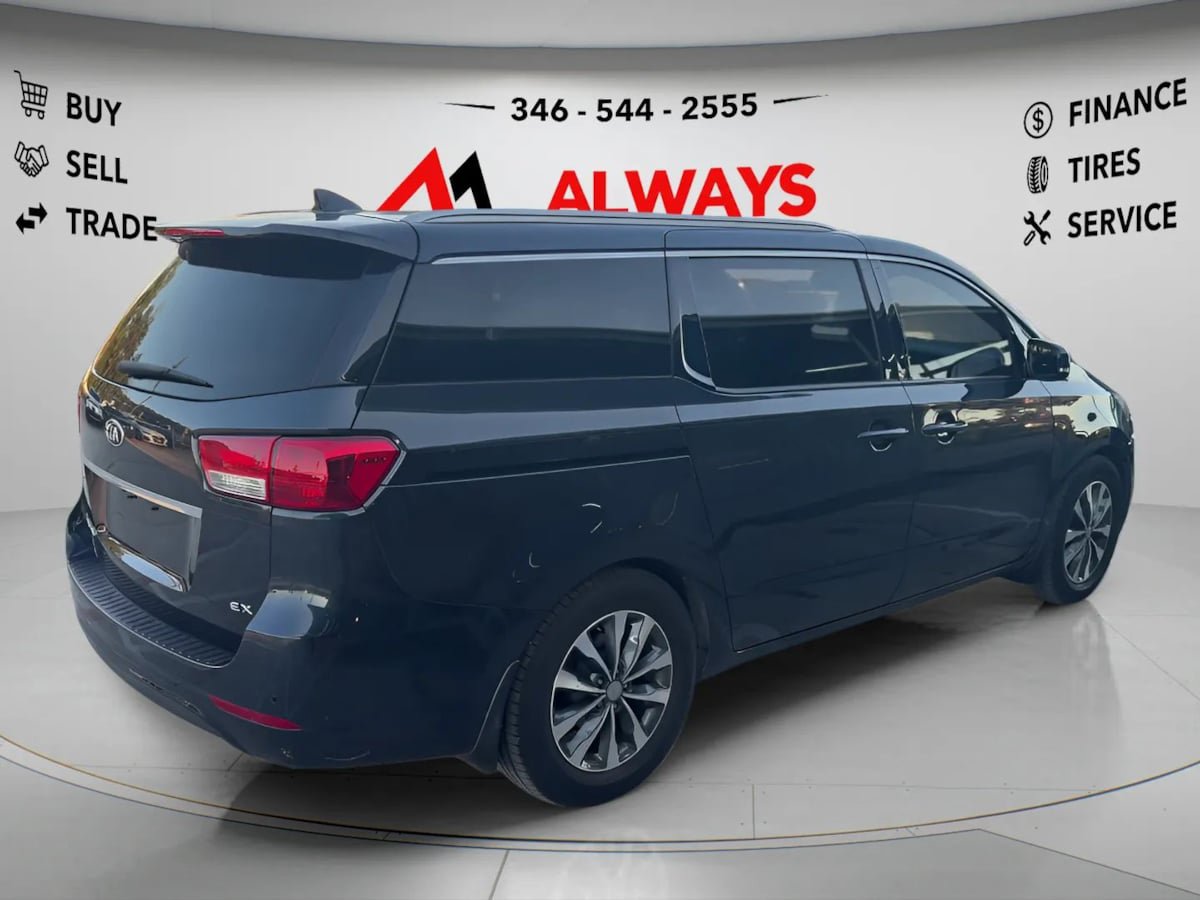 Used 2016 Kia Sedona SX FWD image 5