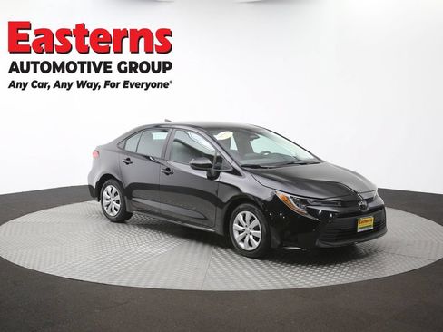 Used 2025 Toyota Corolla LE FWD image 47