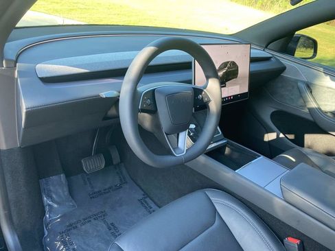 Used 2026 Tesla Model Y Long Range AWD/4WD image 22