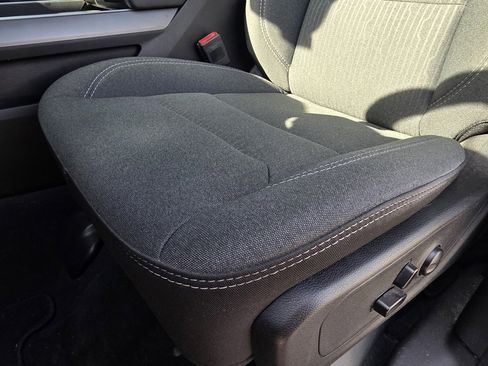 Used 2022 RAM 1500 Big Horn image 22