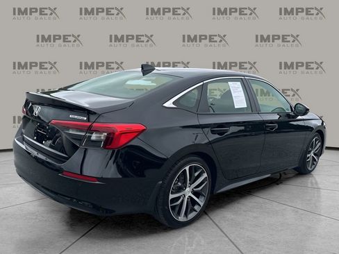 Used 2024 Honda Civic Touring image 5