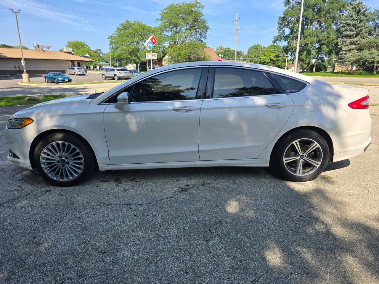 Used 2016 Ford Fusion Titanium FWD image 5