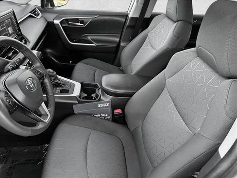 Certified 2021 Toyota RAV4 XLE w/ Convenience Package image 10