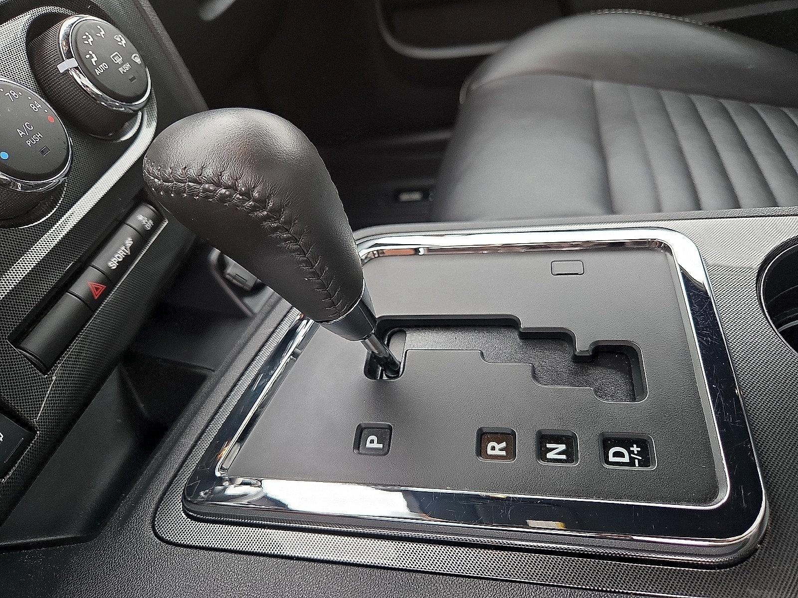 Used 2014 Dodge Challenger SXT Plus RWD image 17