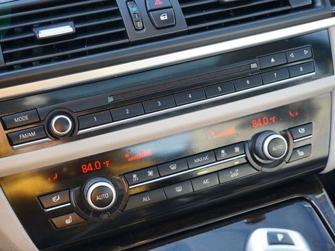 Used 2013 BMW 535i xDrive Sedan image 18