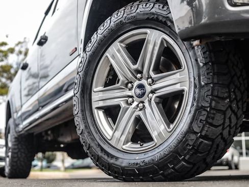 Used 2018 Ford F150 XLT w/ Equipment Group 302A Luxury AWD/4WD image 14