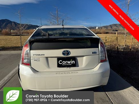 Used 2014 Toyota Prius Two image 6