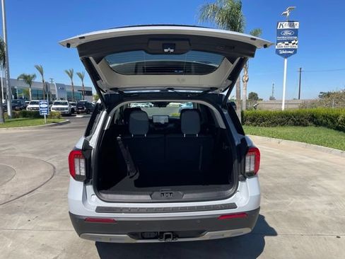 New 2026 Ford Explorer Active w/ Active Comfort Package RWD image 25