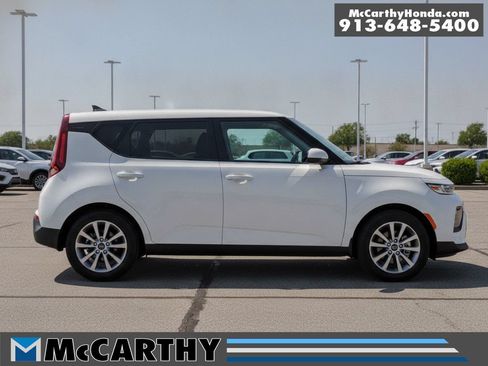 Used 2023 Kia Soul LX w/ Option Group 015 FWD image 1