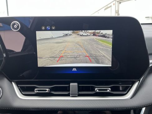 New 2026 Chevrolet Equinox LT image 16