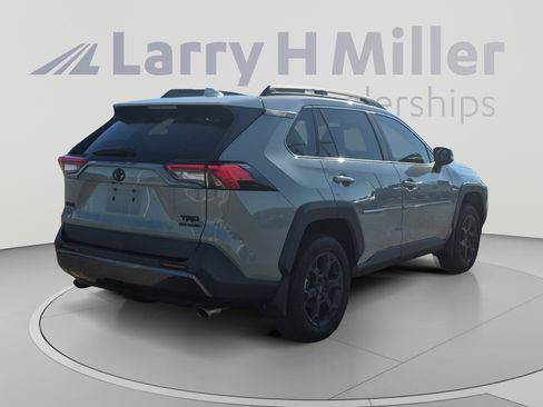 Used 2020 Toyota RAV4 TRD Off-Road w/ TRD Off-Road Weather Package AWD/4WD image 5