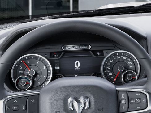 New 2026 RAM 3500 Big Horn AWD/4WD image 17