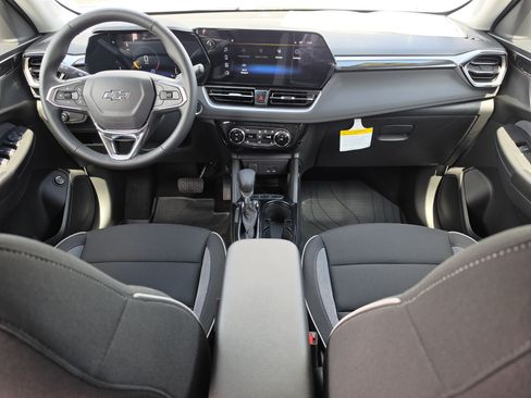 New 2026 Chevrolet TrailBlazer LT w/ Convenience Package FWD image 19