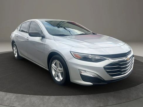 Used 2021 Chevrolet Malibu LS w/ LPO, Convenience Package 2 image 3