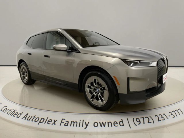 Used 2023 BMW iX xDrive50 AWD/4WD image 8