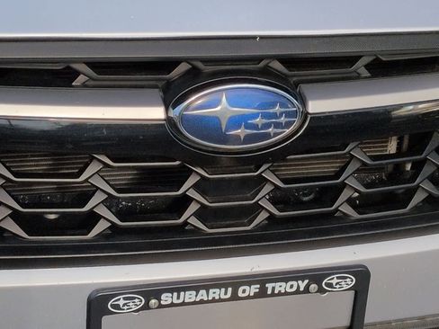 Used 2020 Subaru Crosstrek 2.0i image 12