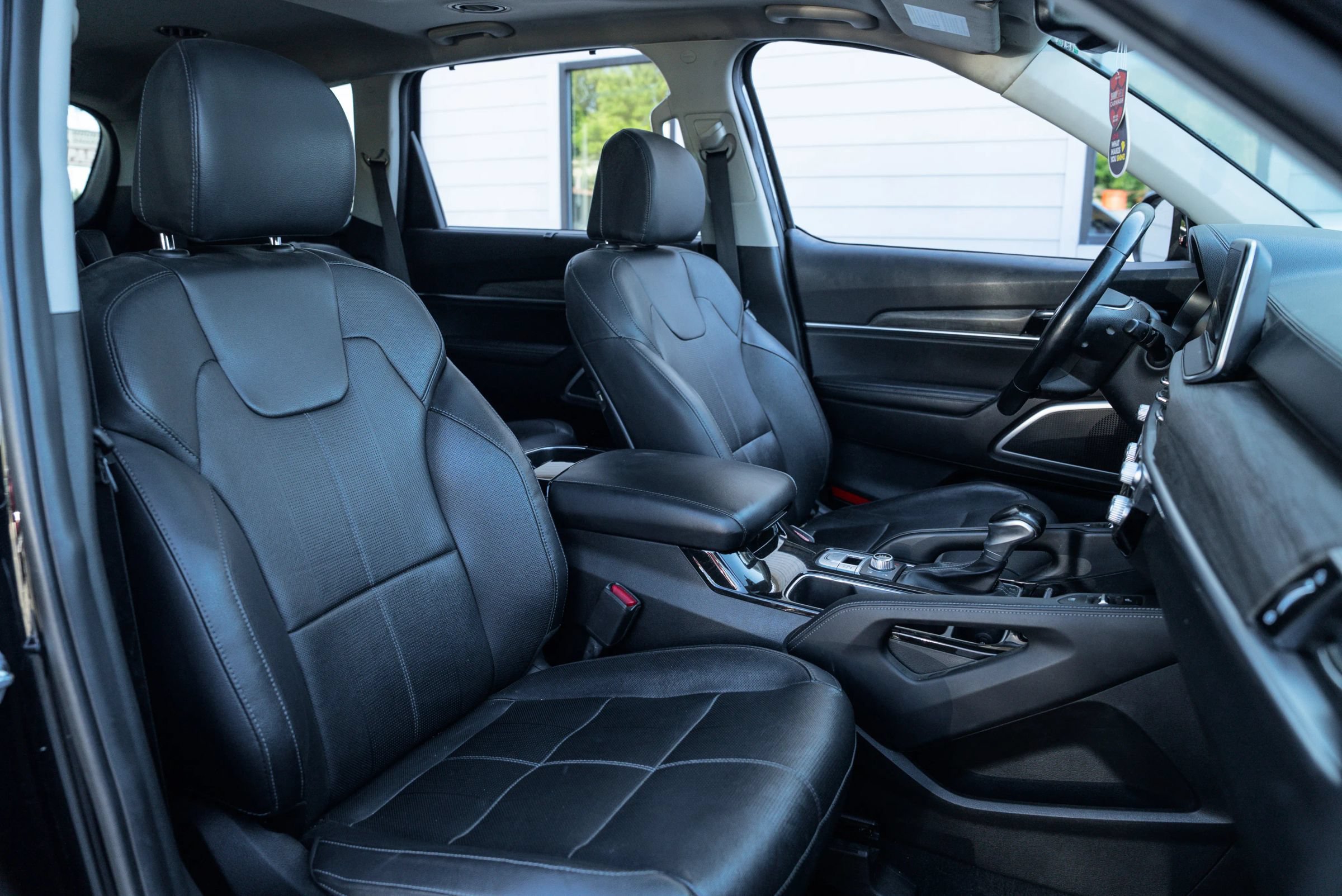 Used 2021 Kia Telluride EX w/ EX Premium Package AWD/4WD image 19