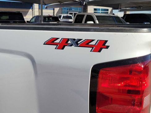 Used 2018 Chevrolet Silverado 2500 W/T image 3