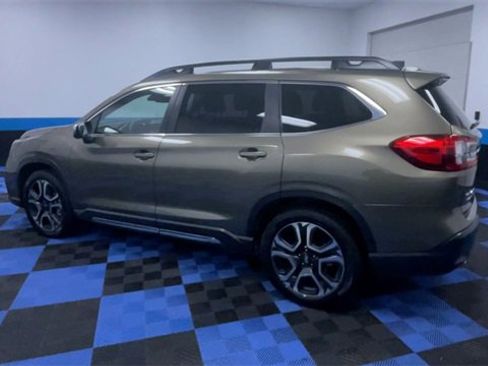 Used 2023 Subaru Ascent Limited w/ Technology Package image 6