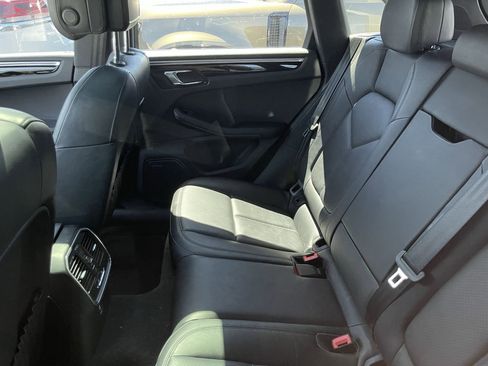 Used 2017 Porsche Macan S AWD/4WD image 8