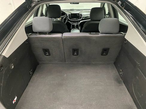 Used 2017 Chevrolet Volt LT image 12