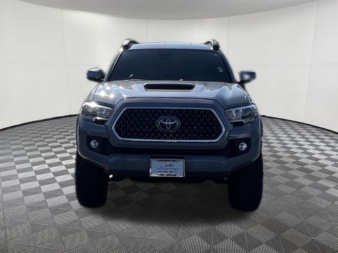 Used 2019 Toyota Tacoma TRD Sport w/ Technology Package AWD/4WD image 2
