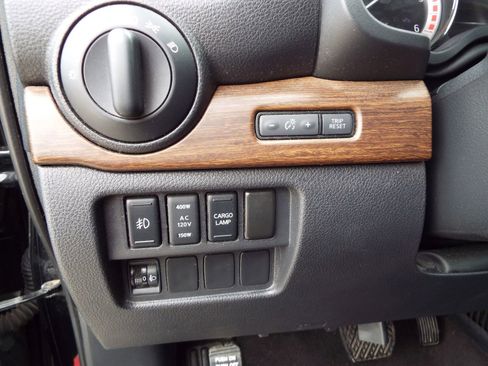 Used 2018 Nissan Titan Platinum Reserve w/ Platinum Utility Package image 26