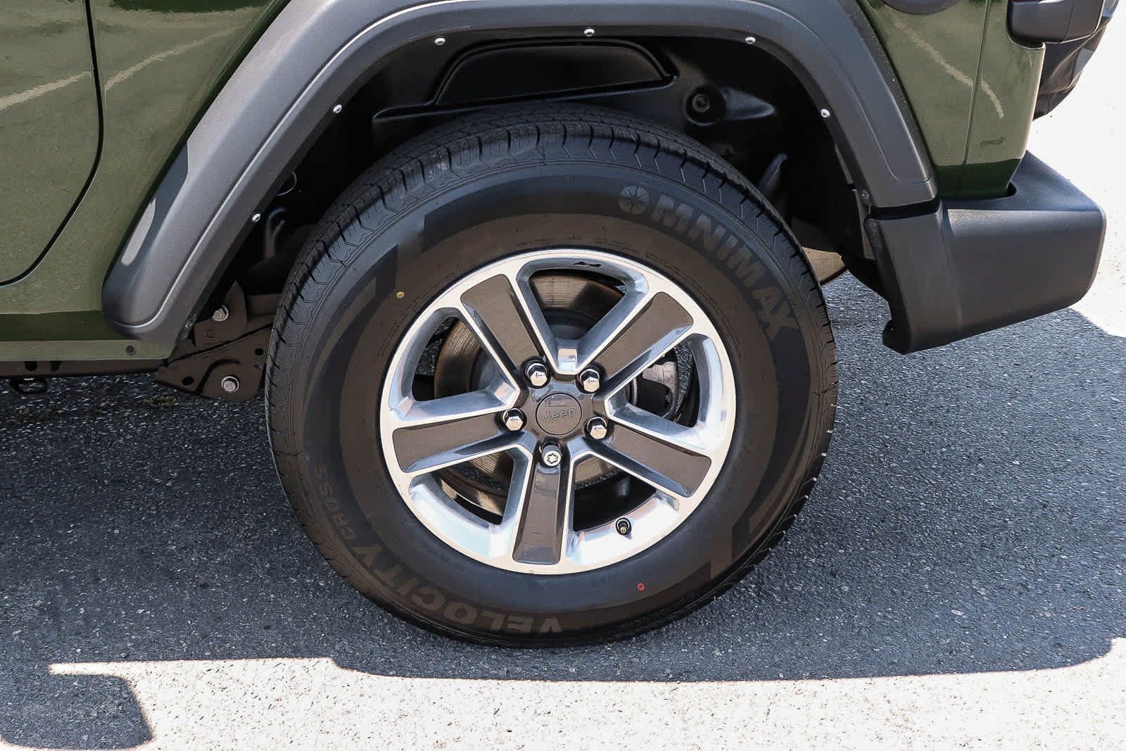 Used 2023 Jeep Wrangler Sport AWD/4WD image 13