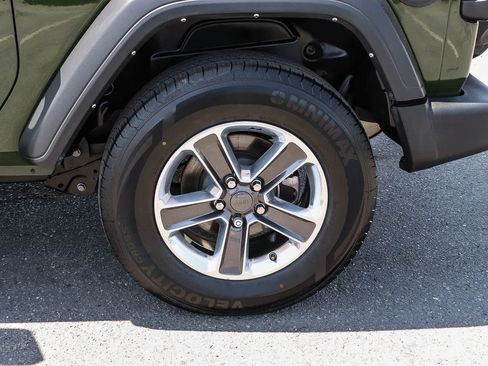 Used 2023 Jeep Wrangler Sport AWD/4WD image 13