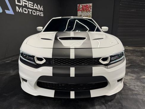 Used 2017 Dodge Charger SRT Hellcat RWD image 2
