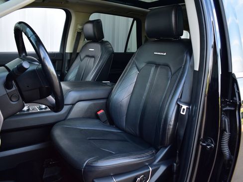 Used 2019 Ford Expedition Platinum AWD/4WD image 19