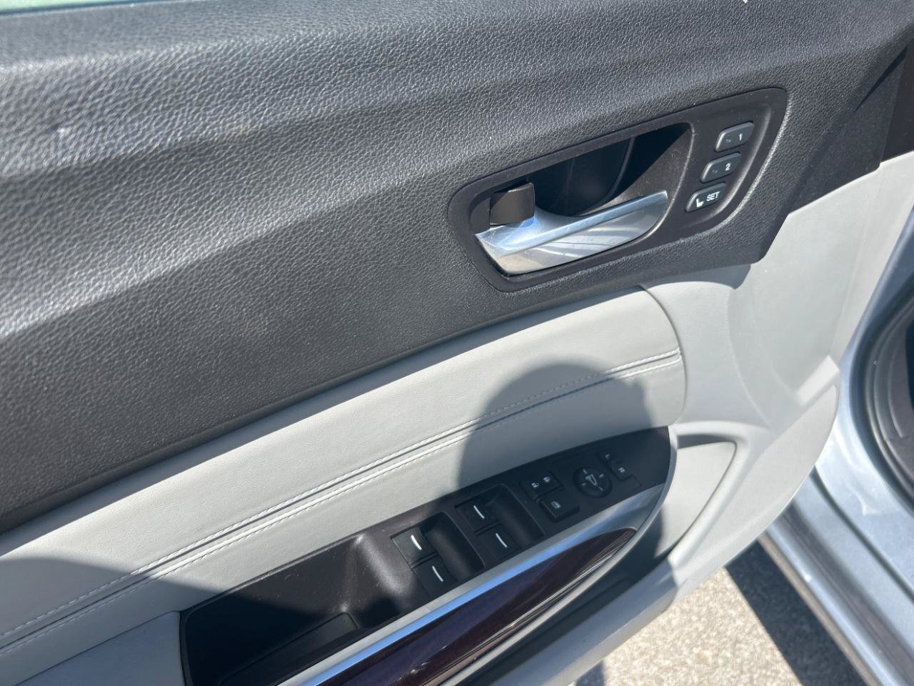 Used 2016 Acura TLX w/ Advance Package FWD image 12