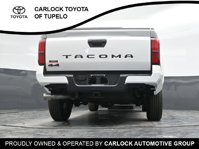 Used 2025 Toyota Tacoma SR5 AWD/4WD image 37