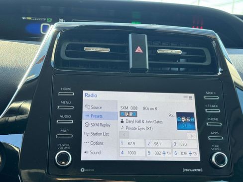 Certified 2022 Toyota Prius XLE image 16