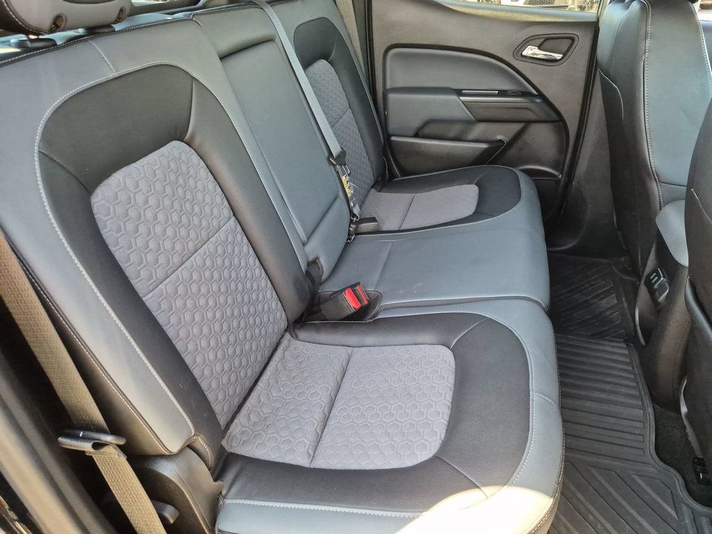 Used 2016 Chevrolet Colorado Z71 AWD/4WD image 29