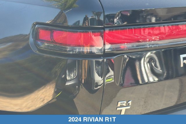 Used 2024 Rivian R1T Adventure Dual AWD/4WD image 28