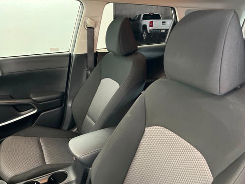 Used 2024 Kia Soul LX image 17