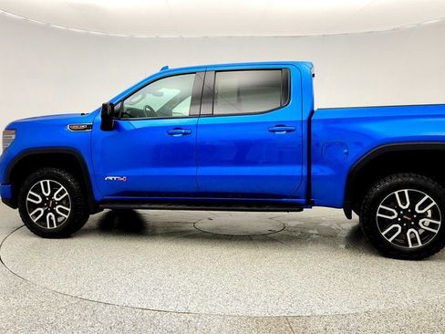 Used 2022 GMC Sierra 1500 AT4 w/ AT4 Premium Package AWD/4WD image 8