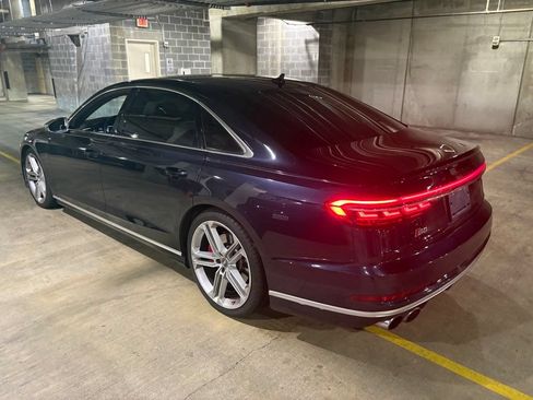 Used 2020 Audi S8 L w/ S8 Executive Package AWD/4WD image 5