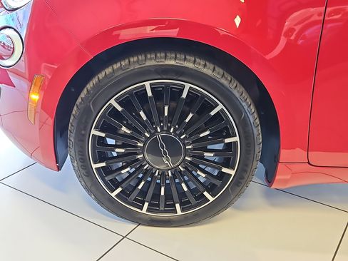 New 2024 FIAT 500 e (RED) image 5