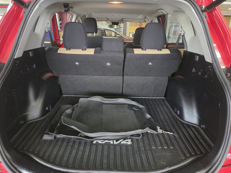 Used 2017 Toyota RAV4 XLE w/ All Weather Liner Package AWD/4WD image 23